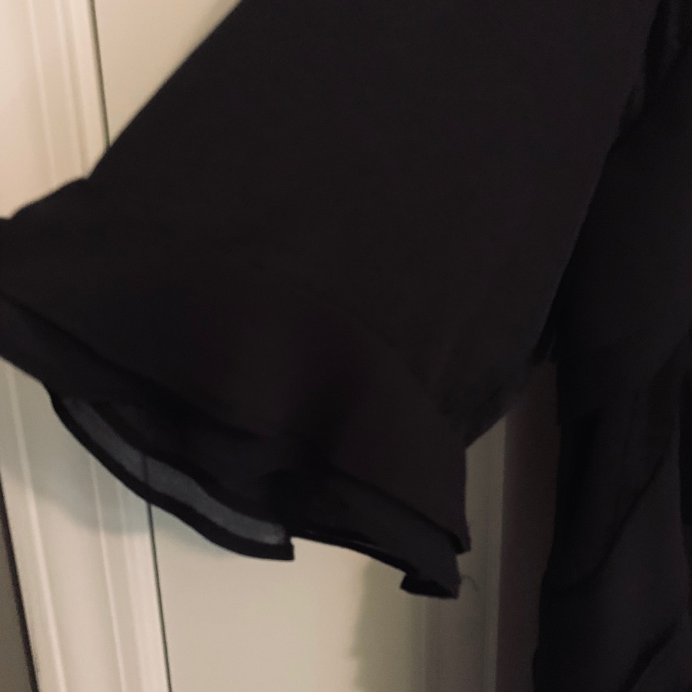 Ruffle sheer top - Picture 2 of 3